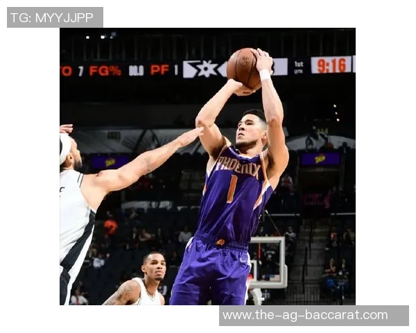 太阳队无传统控卫依然运转流畅布克状态回归巅峰表现 太阳队无传统控卫依然运转流畅布克状态回归巅峰表现